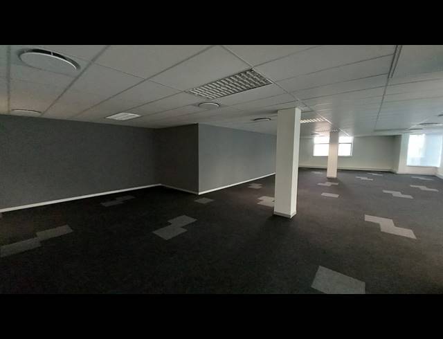 186M² OFFICE TO LET IN BRYANSTON